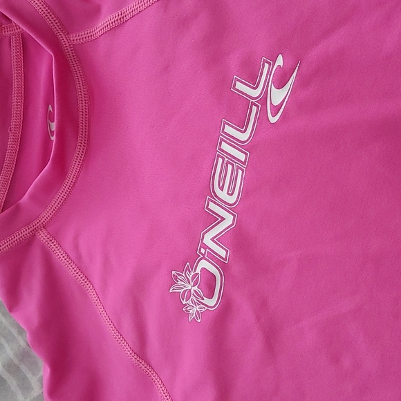 O'Neill Womens Fox Pink Rash Guard/Surf Tee - Picture 3 of 7